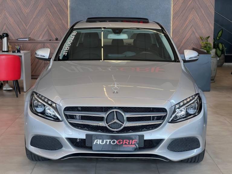 MERCEDES-BENZ - C 250 - 2017/2018 - Prata - R$ 159.900,00