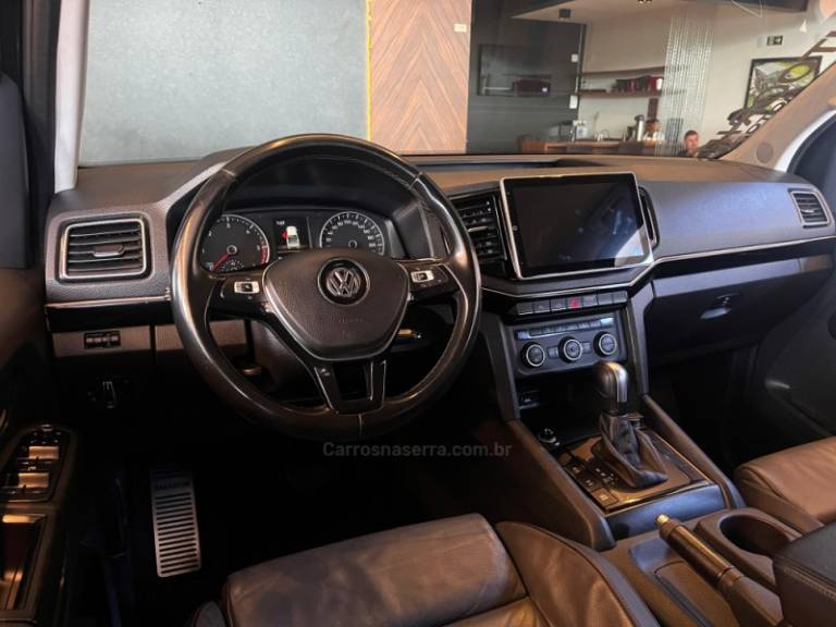VOLKSWAGEN - AMAROK - 2019/2019 - Preta - R$ 154.900,00