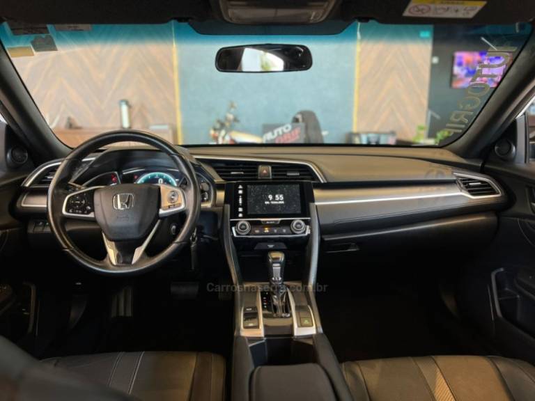 HONDA - CIVIC - 2016/2017 - Branca - R$ 108.900,00