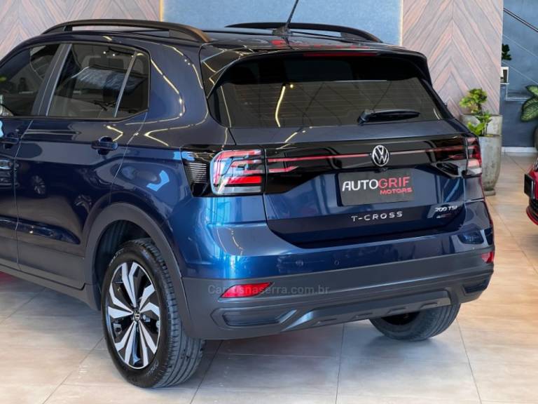 VOLKSWAGEN - T-CROSS - 2021/2022 - Azul - R$ 89.900,00