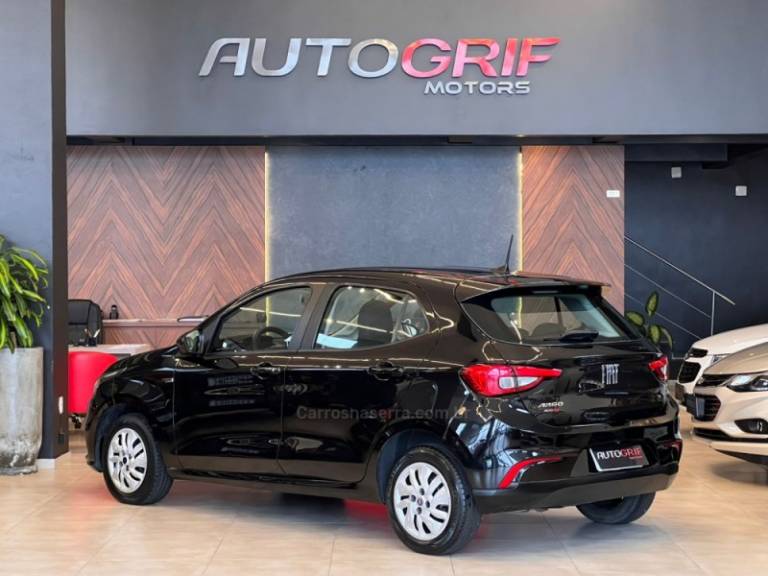 FIAT - ARGO - 2017/2018 - Preta - R$ 53.900,00