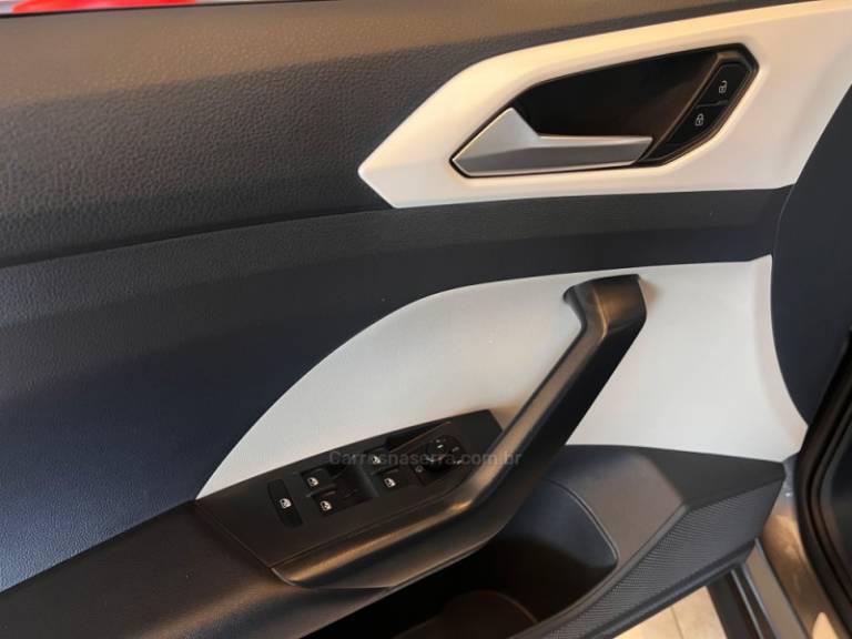 VOLKSWAGEN - T-CROSS - 2021/2021 - Cinza - R$ 121.900,00