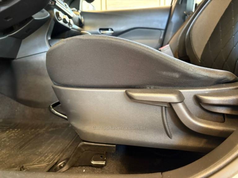 NISSAN - KICKS - 2019/2019 - Branca - R$ 80.900,00