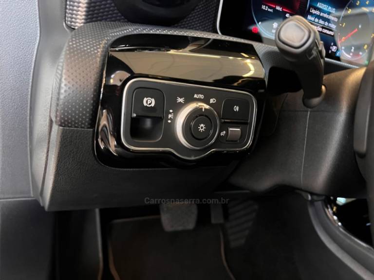 MERCEDES-BENZ - A 250 - 2019/2019 - Branca - R$ 189.900,00