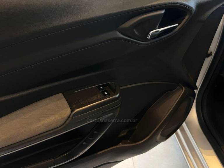 CHEVROLET - PRISMA - 2015/2015 - Prata - R$ 51.900,00