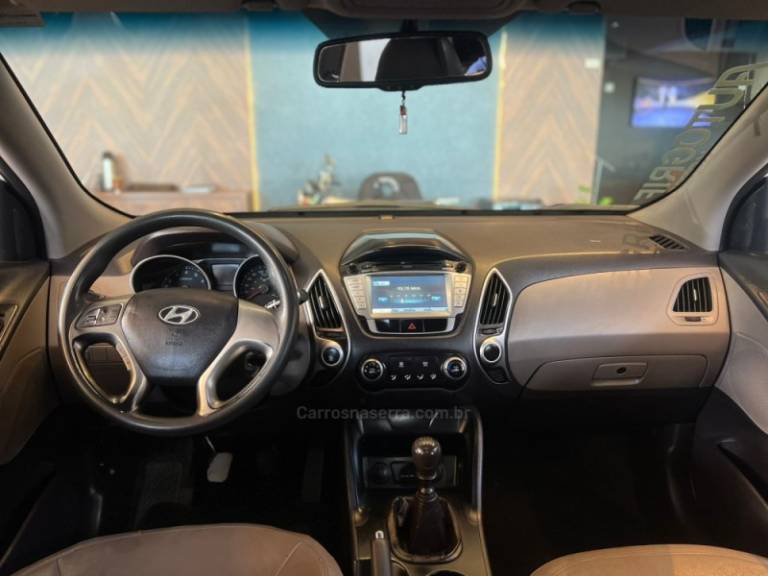 HYUNDAI - IX35 - 2011/2012 - Branca - R$ 49.900,00