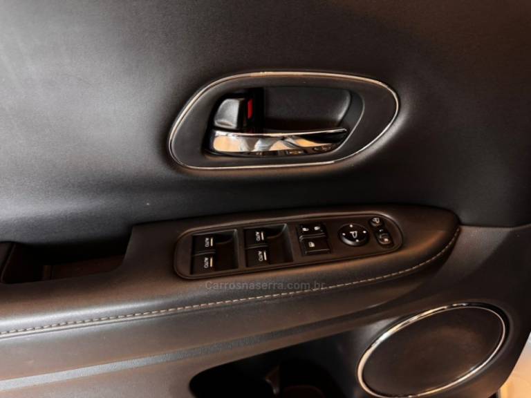 HONDA - HR-V - 2020/2020 - Prata - R$ 113.900,00