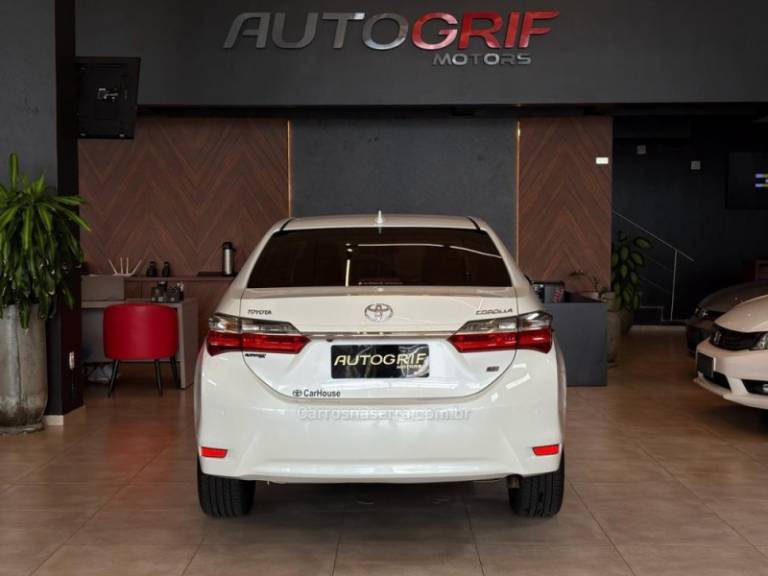 TOYOTA - COROLLA - 2019/2019 - Branca - R$ 105.900,00