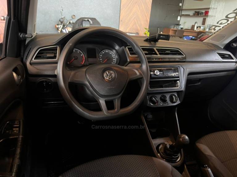 VOLKSWAGEN - VOYAGE - 2018/2019 - Cinza - R$ 51.900,00