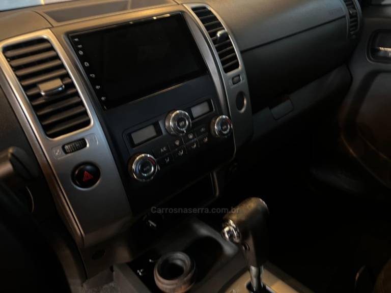 NISSAN - FRONTIER - 2015/2015 - Branca - R$ 105.900,00