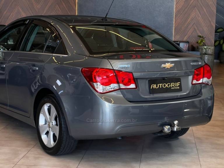CHEVROLET - CRUZE - 2013/2013 - Cinza - R$ 57.900,00