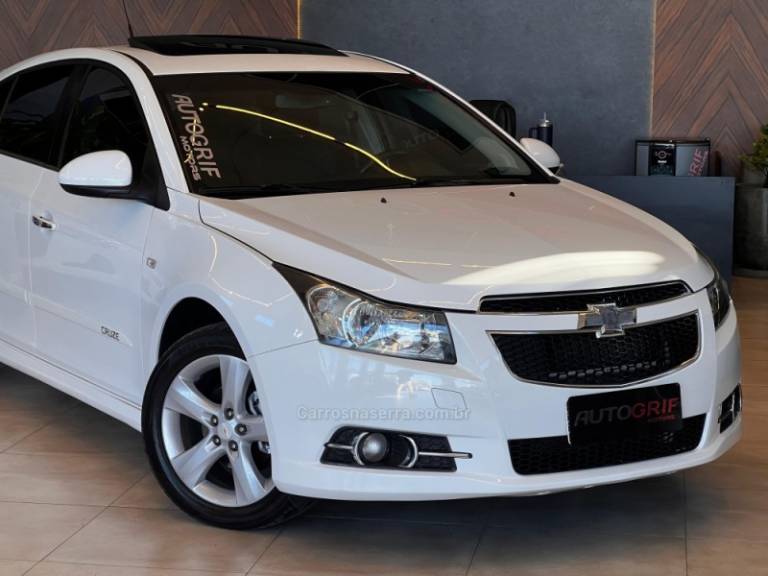 CHEVROLET - CRUZE - 2014/2014 - Branca - R$ 72.900,00