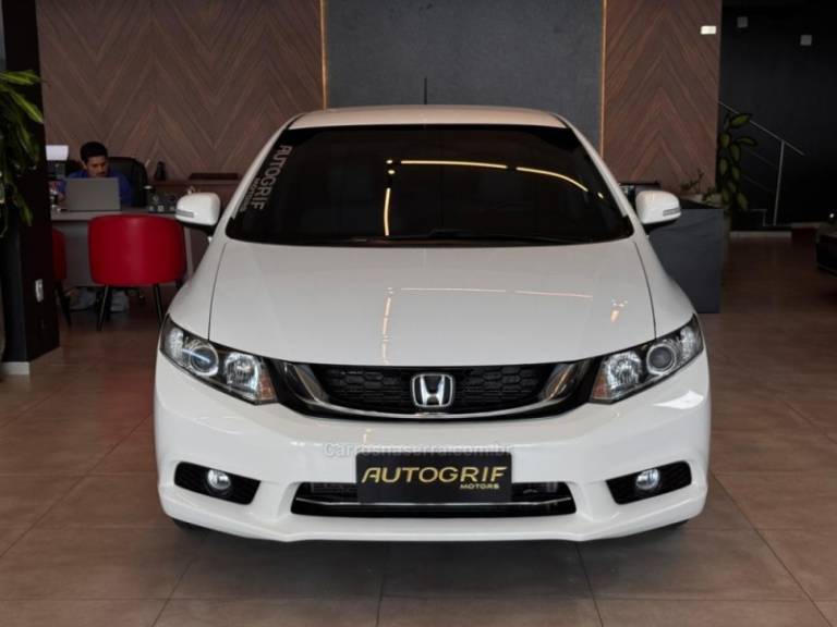 HONDA - CIVIC - 2016/2016 - Branca - R$ 81.900,00