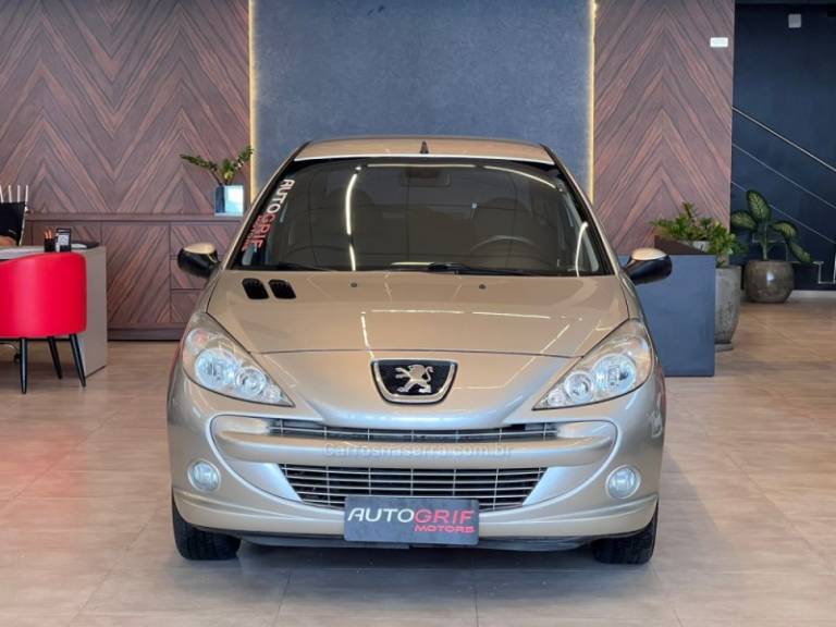 PEUGEOT - 207 - 2012/2013 - Bronze - R$ 27.900,00