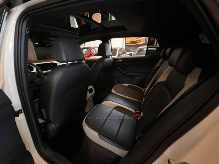 VOLKSWAGEN - T-CROSS - 2020/2020 - Branca - R$ 116.900,00