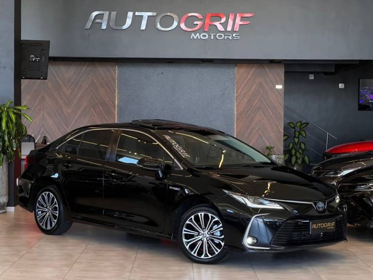 TOYOTA - COROLLA - 2021/2021 - Preta - R$ 138.900,00