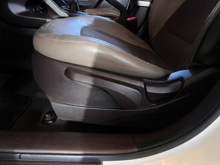 HYUNDAI - IX35 - 2011/2012 - Branca - R$ 49.900,00