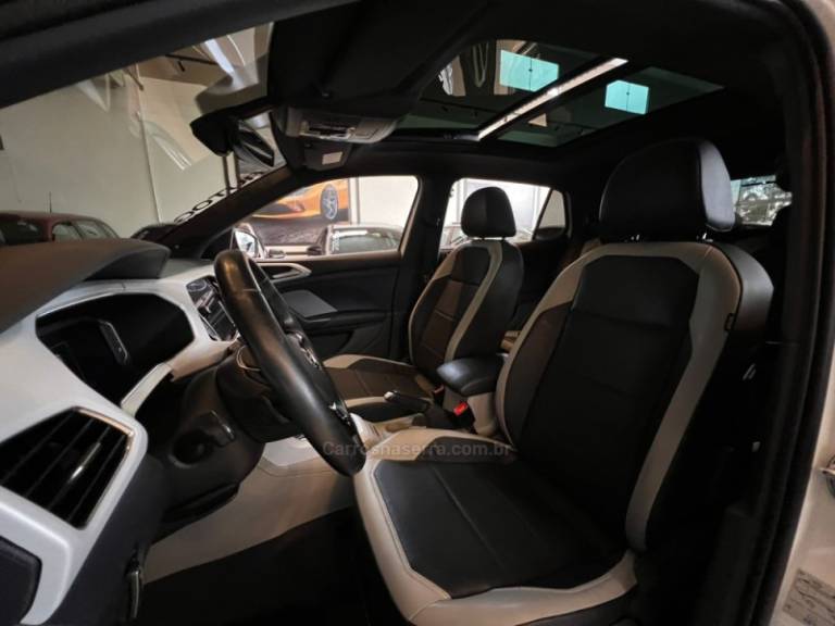 VOLKSWAGEN - T-CROSS - 2020/2020 - Branca - R$ 116.900,00