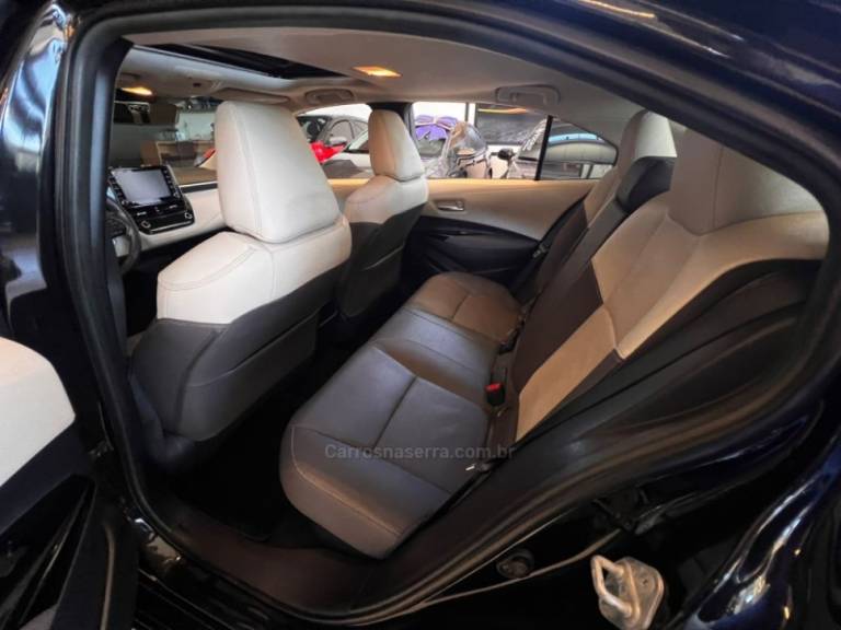 TOYOTA - COROLLA - 2021/2021 - Preta - R$ 138.900,00