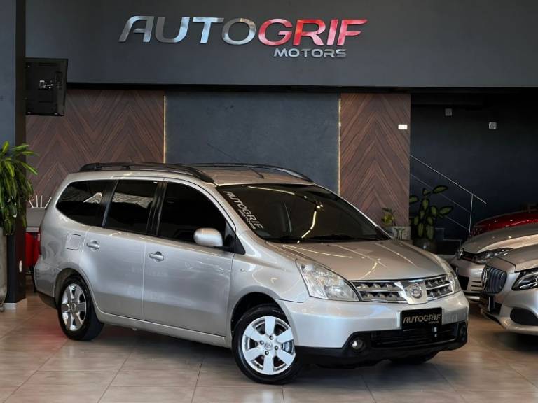 NISSAN - GRAND LIVINA - 2010/2010 - Prata - R$ 38.900,00