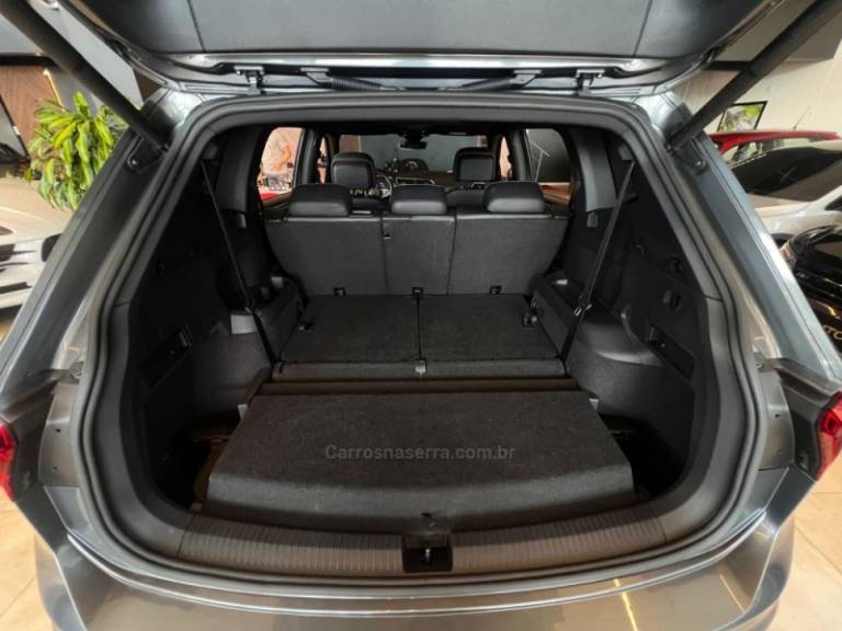 VOLKSWAGEN - TIGUAN - 2019/2019 - Cinza - R$ 158.900,00