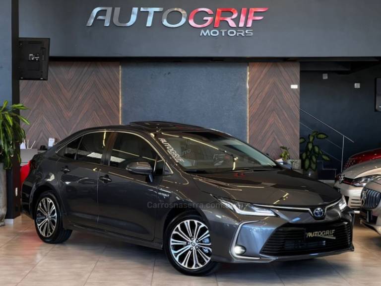 TOYOTA - COROLLA - 2022/2022 - Cinza - R$ 144.900,00