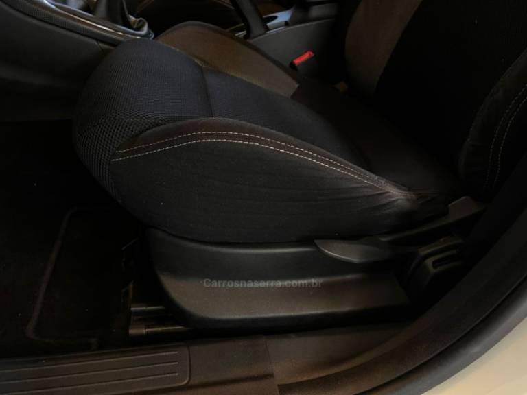 FIAT - BRAVO - 2012/2013 - Branca - R$ 44.900,00
