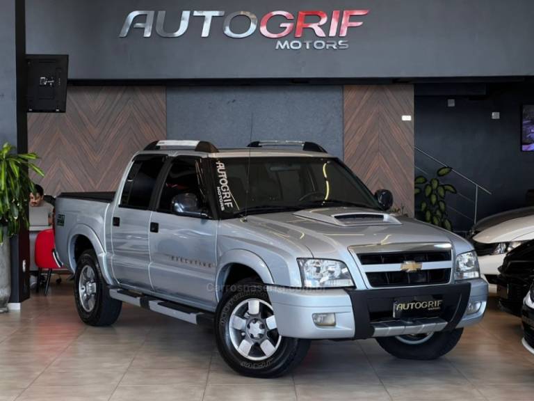 CHEVROLET - S10 - 2010/2010 - Prata - R$ 64.900,00