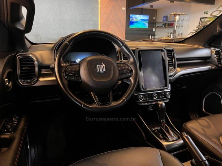 FIAT - TORO - 2022/2022 - Cinza - R$ 143.900,00