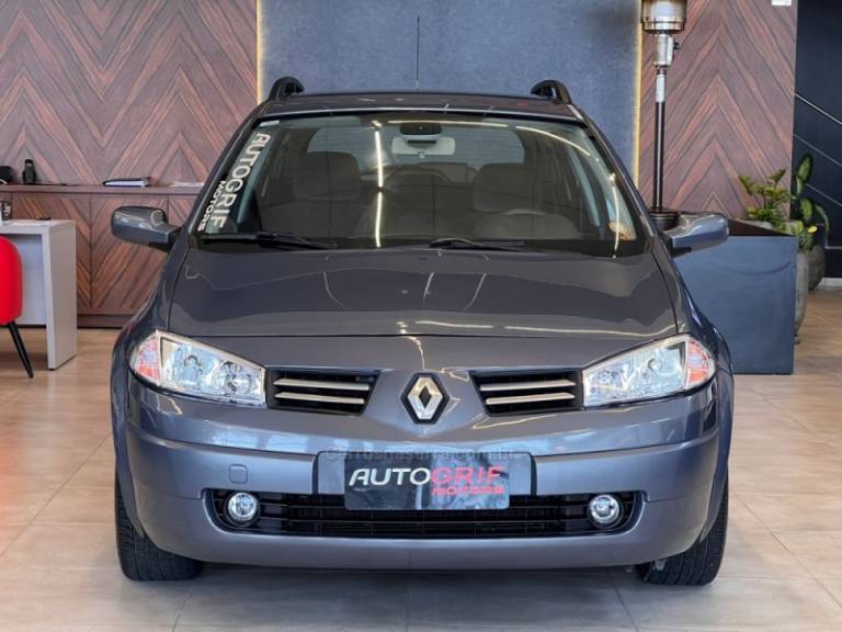 RENAULT - MÉGANE - 2011/2012 - Cinza - R$ 34.900,00