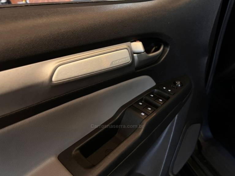 CHEVROLET - S10 - 2020/2020 - Cinza - R$ 144.900,00