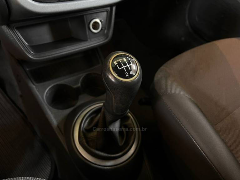 VOLKSWAGEN - SAVEIRO - 2012/2012 - Branca - R$ 35.900,00