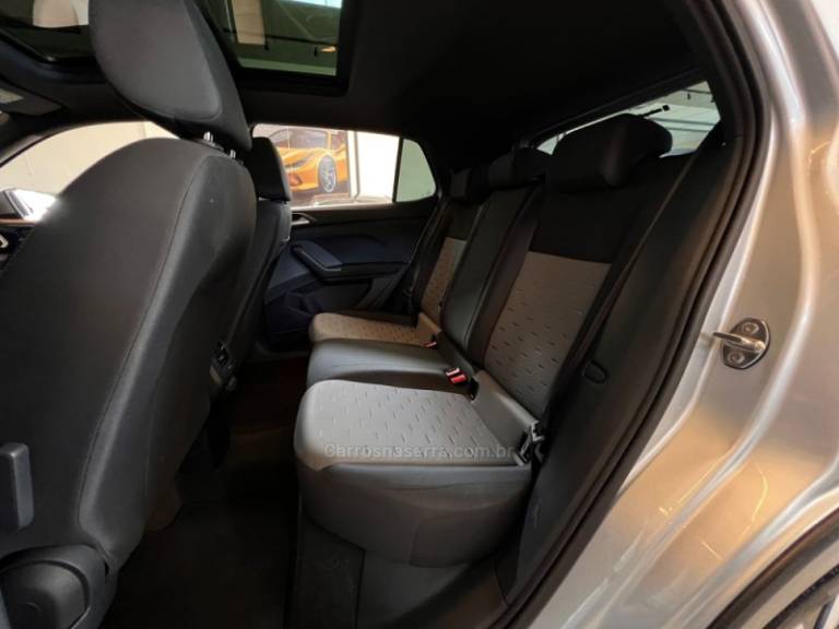 VOLKSWAGEN - T-CROSS - 2021/2022 - Prata - R$ 109.900,00