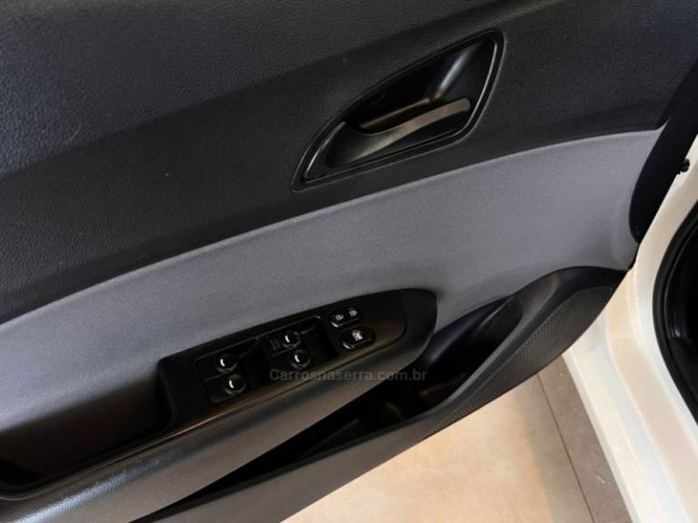 HYUNDAI - HB20S - 2018/2019 - Branca - R$ 55.900,00