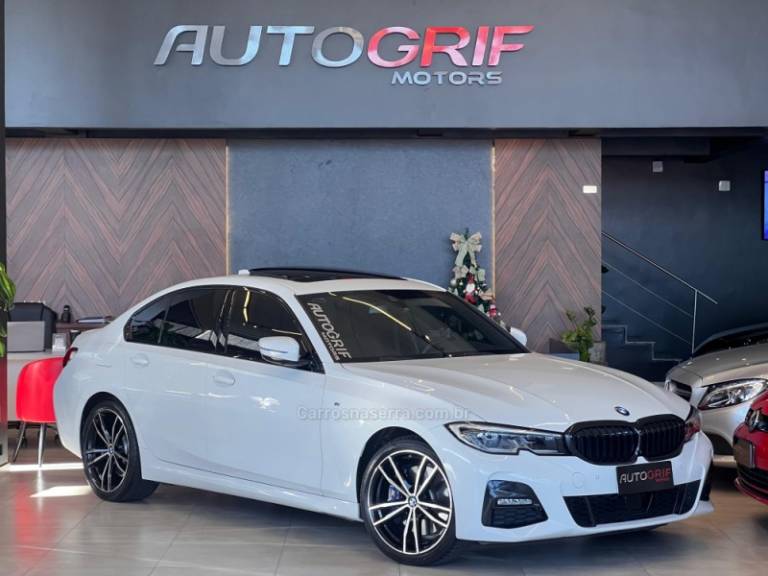 BMW - 330E - 2021/2022 - Branca - R$ 278.900,00