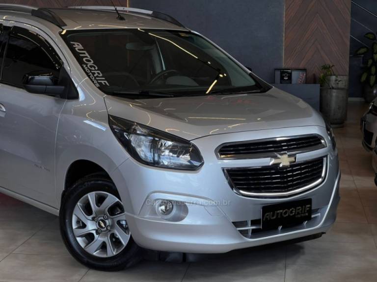 CHEVROLET - SPIN - 2018/2018 - Prata - R$ 57.900,00
