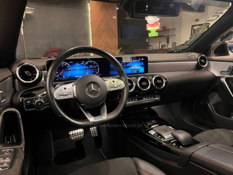 MERCEDES-BENZ - CLA 35 AMG - 2019/2020 - Branca - R$ 359.900,00