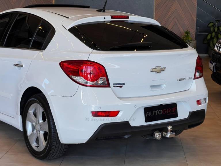 CHEVROLET - CRUZE - 2014/2014 - Branca - R$ 72.900,00
