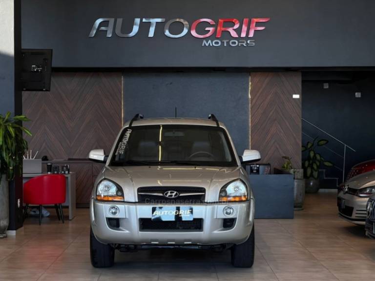 HYUNDAI - TUCSON - 2012/2013 - Prata - R$ 41.900,00