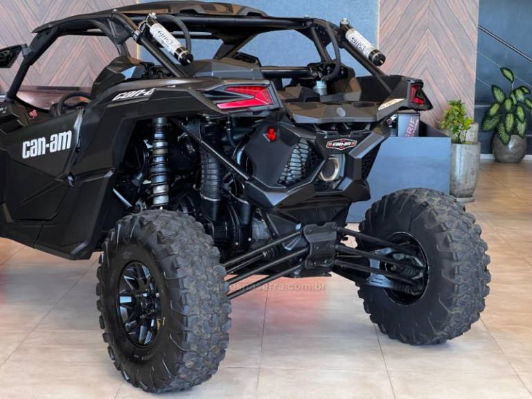 CAN-AM - MAVERICK XRS - 2018/2018 - Preta - R$ 124.900,00