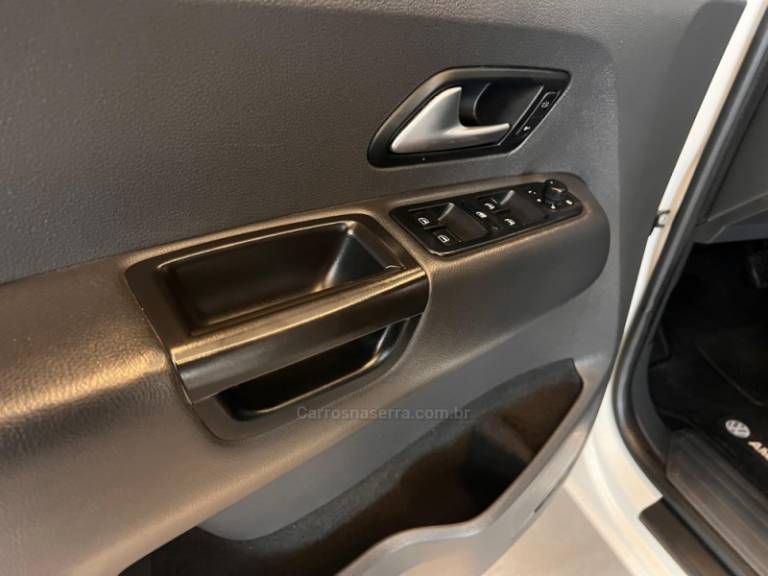 VOLKSWAGEN - AMAROK - 2015/2016 - Branca - R$ 118.900,00