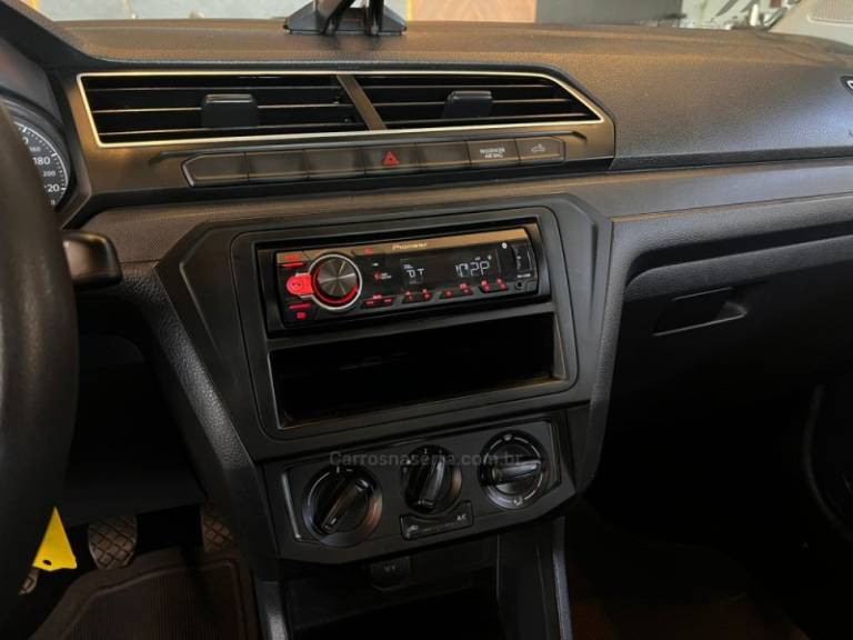 VOLKSWAGEN - SAVEIRO - 2022/2022 - Branca - R$ 66.900,00