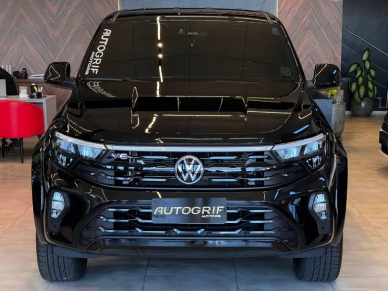VOLKSWAGEN - AMAROK - 2024/2025 - Preta - R$ 326.900,00