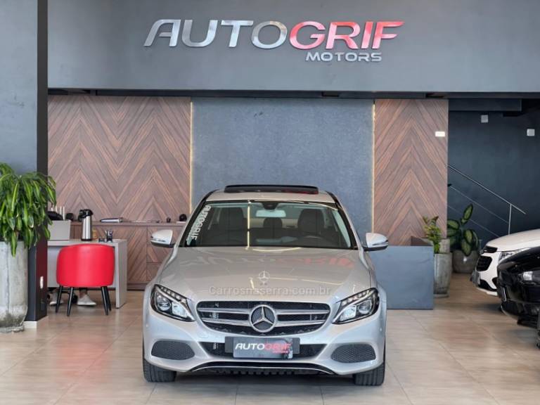 MERCEDES-BENZ - C 250 - 2017/2018 - Prata - R$ 159.900,00