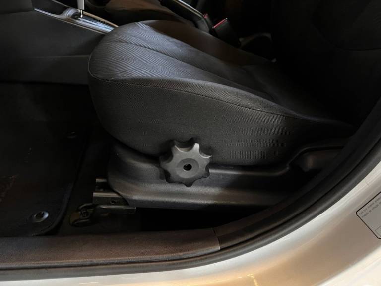 HYUNDAI - HB20S - 2014/2014 - Prata - R$ 55.900,00