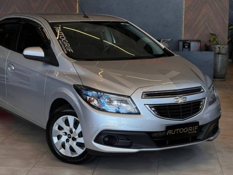 CHEVROLET - PRISMA - 2015/2015 - Prata - R$ 51.900,00