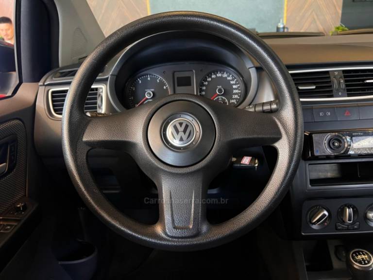 VOLKSWAGEN - FOX - 2012/2012 - Prata - R$ 38.900,00