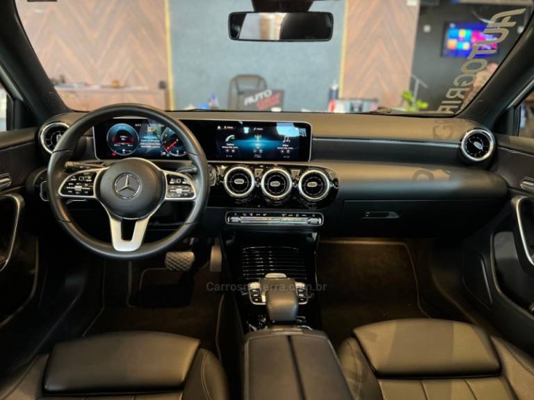 MERCEDES-BENZ - A 250 - 2019/2019 - Branca - R$ 189.900,00