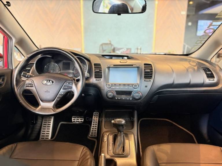 KIA MOTORS - CERATO - 2014/2014 - Vermelha - R$ 64.900,00