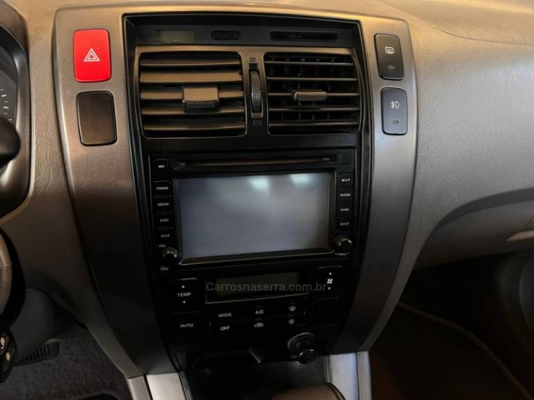 HYUNDAI - TUCSON - 2012/2013 - Prata - R$ 41.900,00